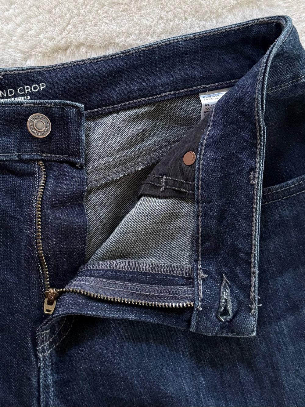 CHICO’S 1.5 Relaxed Boyfriend Jeans Dark Wash Cropped Denim Ariel Sea Indigo 10 - Picture 5 of 11